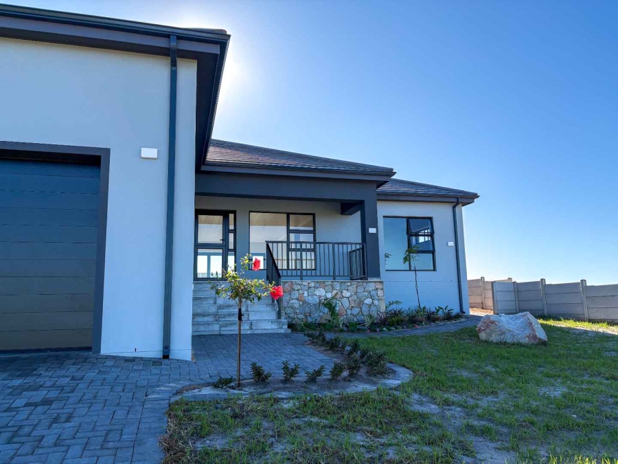 3 Bedroom Property for Sale in Stilbaai Wes Western Cape